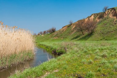 Bahar yatay, küçük Ukraynalı nehir Sura