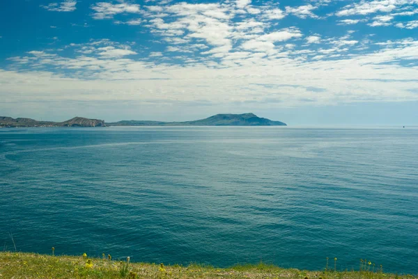 Krajobraz Widokiem Ośrodka Noviy Svet Meganom Cape Brzegu Morza Czarnego — Zdjęcie stockowe