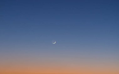 Degrade Merkezi Ukrayna yeni ay kış sezonu ile gece gökyüzünün