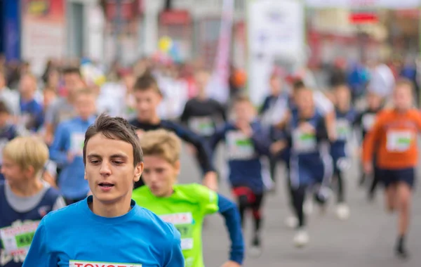 Днепр Украина Сентября 2016 Молодые Участники Спешат Финишировать Детской Секции — стоковое фото