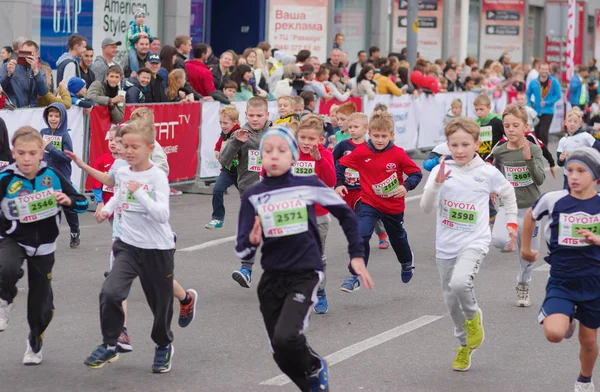 Днепр Украина Сентября 2016 Молодые Участники Спешат Финишировать Детской Секции — стоковое фото