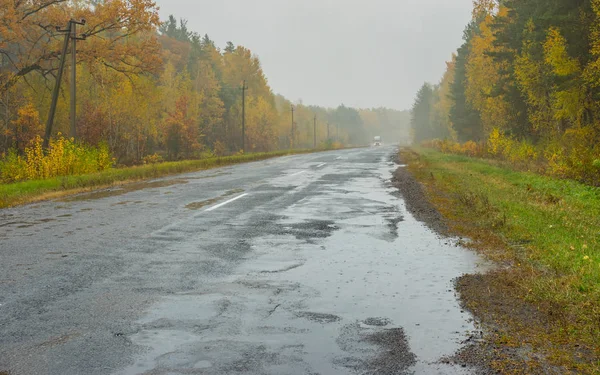 Őszi Táj Road Eső Köd Ukrajnában — Stock Fotó