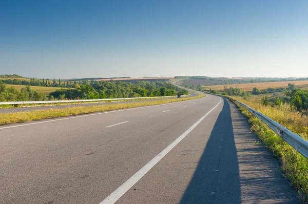Sabah yatay, yüksek-yol merkezi Ukrayna