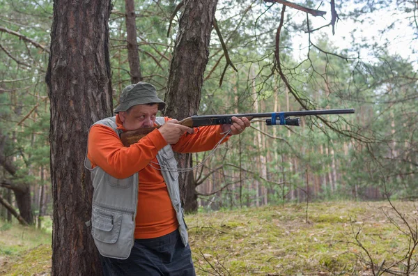 Fusil Chasse Senior Forêt Pins — Photo