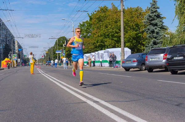 Dnepropetrovsk Ucrania Septiembre 2015 Ganador Del Concurso Run Life Durante — Foto de Stock