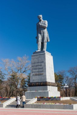 Dnepropetrovsk, Ukrayna - 10 Mart 2014: Büyük Ukraynalı şair, yazar, sanatçı, ressam, kamu ve siyasi figürler Shevchenko'nun yeni açılan (restorasyondan sonra) anıtı.