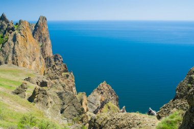 Majestic Karadağ - volkanik dağ sırası Doğu Kırım, Karadeniz kıyısında.