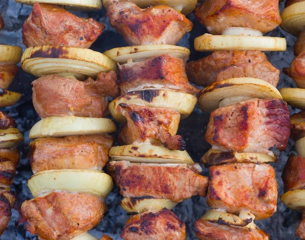 Shashlik Farinha Georgiana Com Carne Legumes Cozidos Carvões Ardentes — Fotografia de Stock
