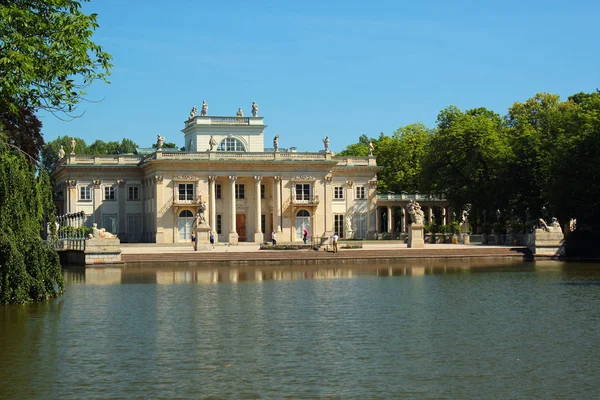 Varšava Polsko Června 2018 Palác Vodě Lazienki Park Nebo Královské — Stock fotografie