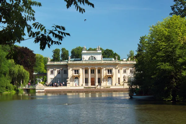 Varšava Polsko Června 2018 Palác Vodě Lazienki Park Nebo Královské — Stock fotografie