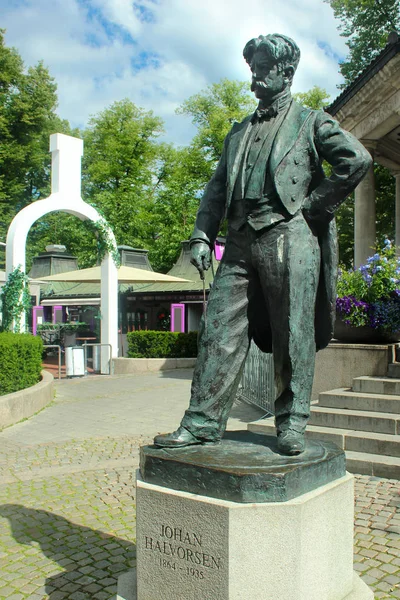 Осло Норвегия Июня 2018 Года Статуя Йохана Халворсена Известного Норвежского — стоковое фото
