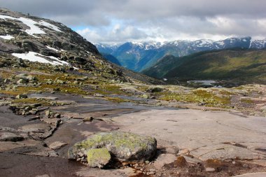 Giderken Trolltunga, Hordaland İlçesi, Norveç