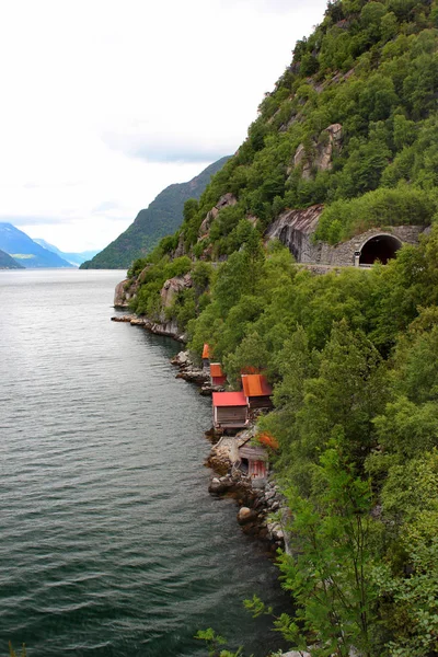 Orillas Rocosas Del Fiordo Hardanger Condado Hordaland Noruega — Foto de Stock