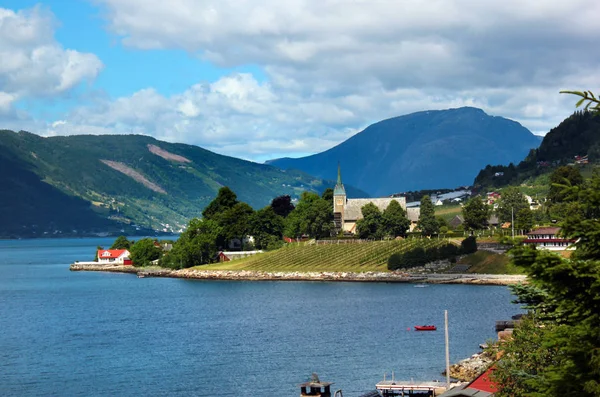 Vista Aldea Ullensvang Fiordo Hardanger Condado Hordaland Noruega —  Fotos de Stock