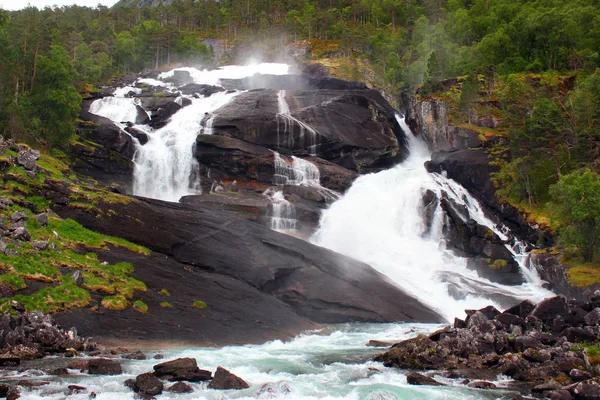 Tveitafossen Cai Mais Baixa Cascata Quatro Cachoeiras Vale Husedalen Kinsarvik — Fotografia de Stock