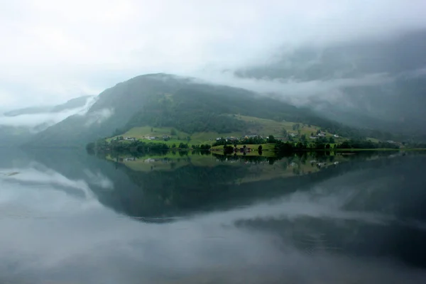 Lago Granvinsvatnet Condado Hordaland Noruega —  Fotos de Stock