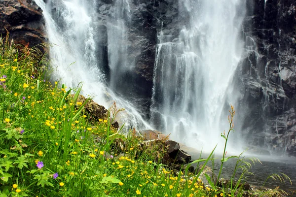 Cascata Skjervsfossen Nella Contea Hordaland Norvegia — Foto Stock