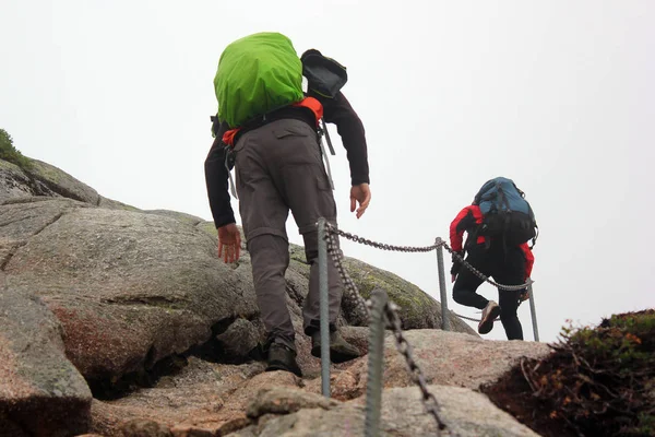 Hikers Ascending Mountain Path — Stock Photo, Image