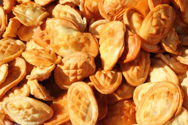 Geleneksel küçük Lehçe oscypek (kızarmış koyun peyniri), Lublin, Polonya için sokak durak