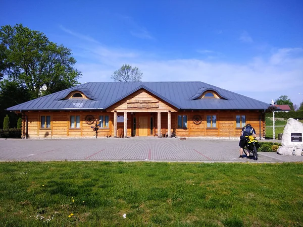 Wysokie, Polonya - 2 Mayıs 2018: Bölgesel anıt evde Wysokie Köyü, Zamosc şehir banliyölerinde. Yerel irfan ve günlük yaşam kırsal Tarih Müzesi sergiler.