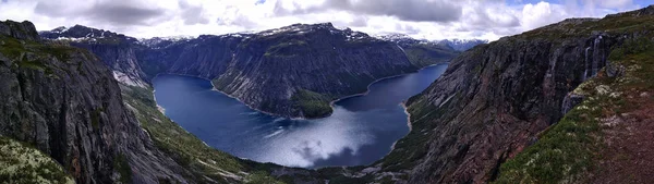 Panorama Del Lago Ringedalsvatnet Camino Trolltunga Noruega Hermoso Paisaje Escandinavo — Foto de Stock