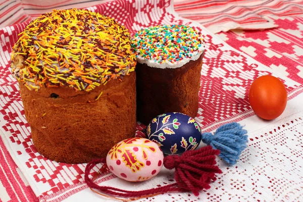 Easter Cakes Painted Eggs — Stock Photo, Image