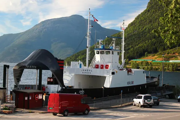 Kinsarvik Norvège Juin 2018 Ferry Port Kinsarvik Comté Hordaland Kinsarvik — Photo