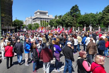 Madrid, İspanya - 1 Mayıs 2017: Gösteri Komünist Partisi