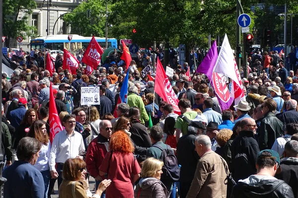 Madrid, Spanien - 1 maj 2017: Demonstration av kommunistiska parti — Stockfoto