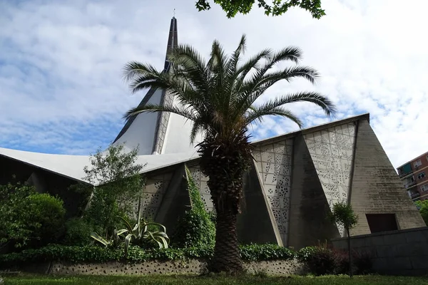 Madrid, İspanya - 13 Mayıs 2017: Church of Our Lady Guadalup — Stok fotoğraf