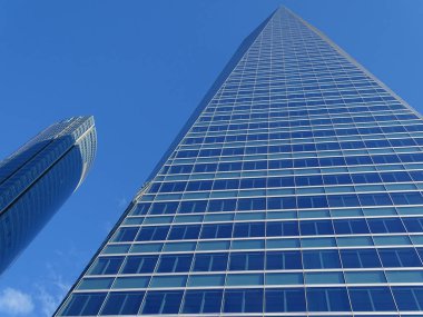Madrid, İspanya - 18 Aralık 2016: Kristal kulede Cuatro T