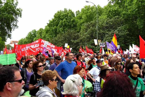 İspanya komünist parti ve sendika merkezi Madrid gösteriler üzerinde Uluslararası İşçi Bayramı. — Stok fotoğraf