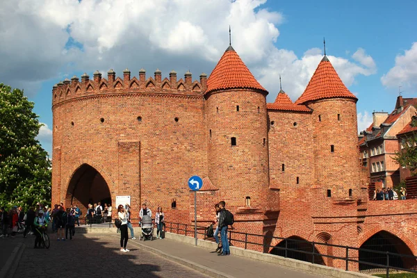 Varsavia Barbican nel centro storico di Varsavia, Polonia — Foto Stock