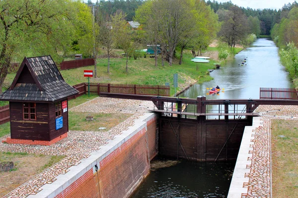 Mikaszowka Lock, the eleventh lock on the Augustow Canal in Poland. Built in 1828. — Stock Photo, Image