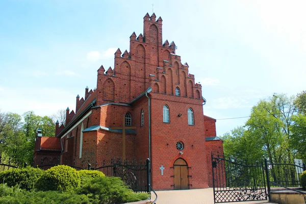 Igreja de São João Batista em Bartoszyce, Voivodia Warmiano-Masuriana, Polônia — Fotografia de Stock