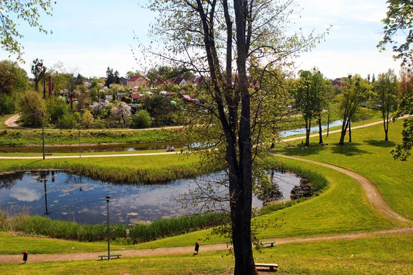 Park Elizabeth en Bartoszyce, Voivodato Warmian-Masurian, Polonia —  Fotos de Stock