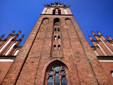 Pieniezno'daki Aziz Peter ve Paul kilisesi, Warmian-Masurian Voivodeship, Polonya