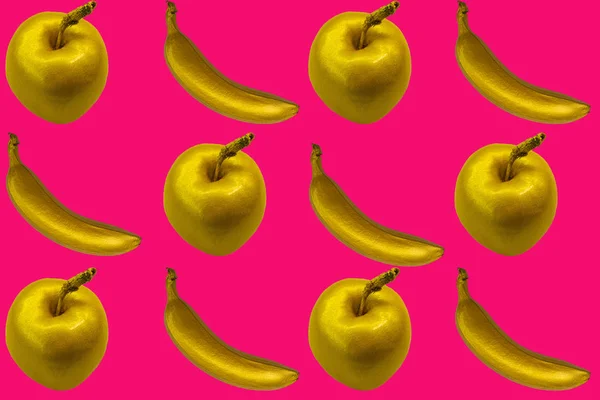 Colagem Maçãs Douradas Bananas Fundo Rosa Isolar — Fotografia de Stock