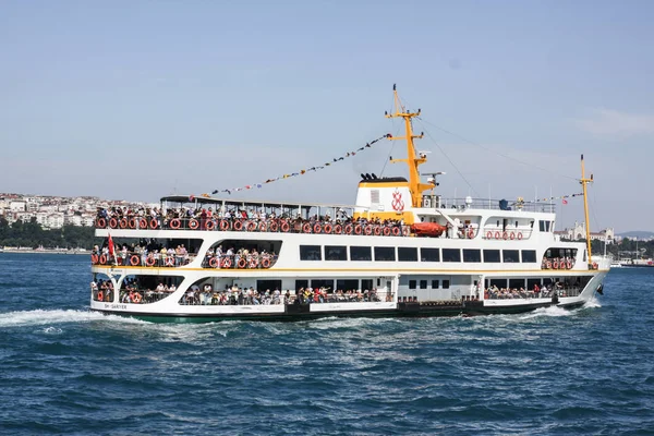 Istanbul Feribot Trångt Människor — Stockfoto