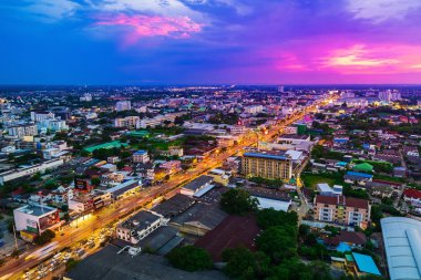 Nakhon Ratchasima, Tayland - 20,2018 olabilir: Hava Nakhon Ratchasima şehir veya görünümünü Korat gün batımında, Tayland