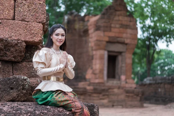 Bella Donna Thailandese Abito Tradizionale Pagare Rispetto — Foto Stock