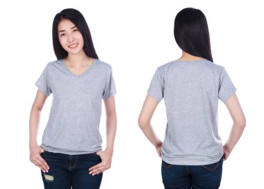 gri t-shirt beyaz bir arka plan üzerinde izole kadın