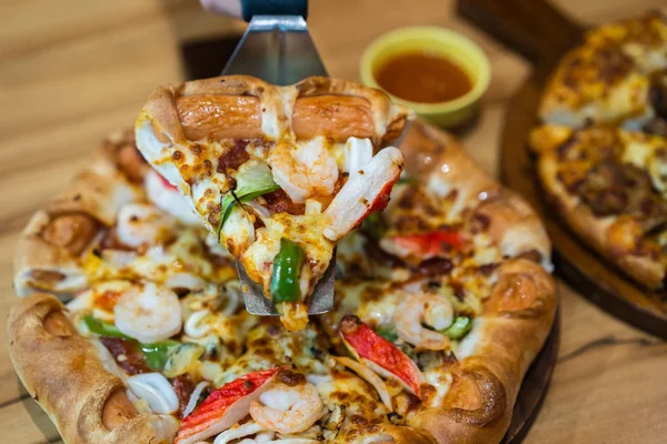 Pizza Seafood Wood Table — Stock Photo, Image