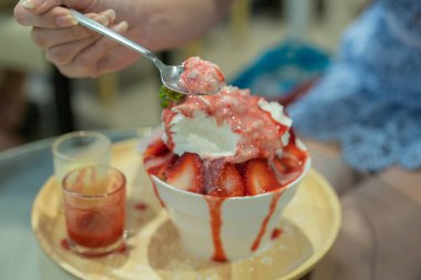 Elin paslanmaz kaşık kepçesi Bingsu çileği