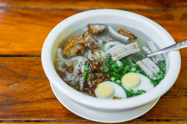 Soupe Vietnamienne Nouilles Riz Avec Côtes Levées Porc Sur Assiette — Photo