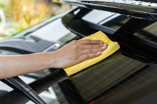 Hand Microfiber Cloth Cleaning Rear Window Car — Stock Photo, Image