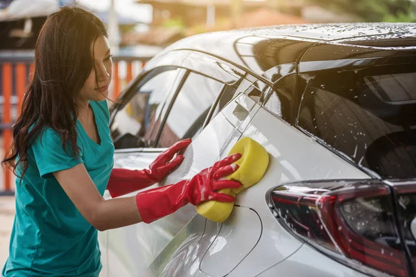 Woman Holding Sponge Washing Car — Stock Photo, Image