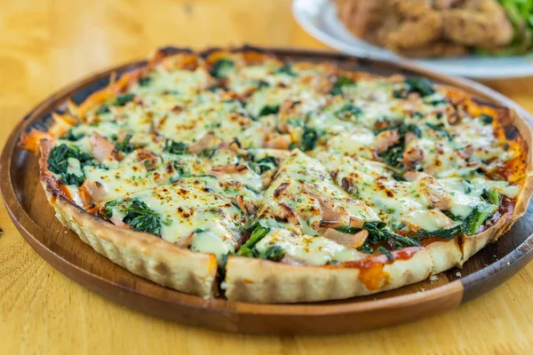 Spinach Goat Cheese Pizza Wooden Table — Stock Photo, Image