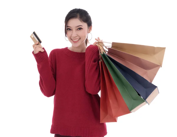 Szczęśliwa Kobieta Trzyma Karty Kredytowej Torba Zakupy Białym Tle Białym — Zdjęcie stockowe