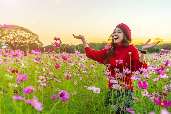 Cheerful Beautiful Woman Cosmos Flower Field Sunset — Stock Photo, Image